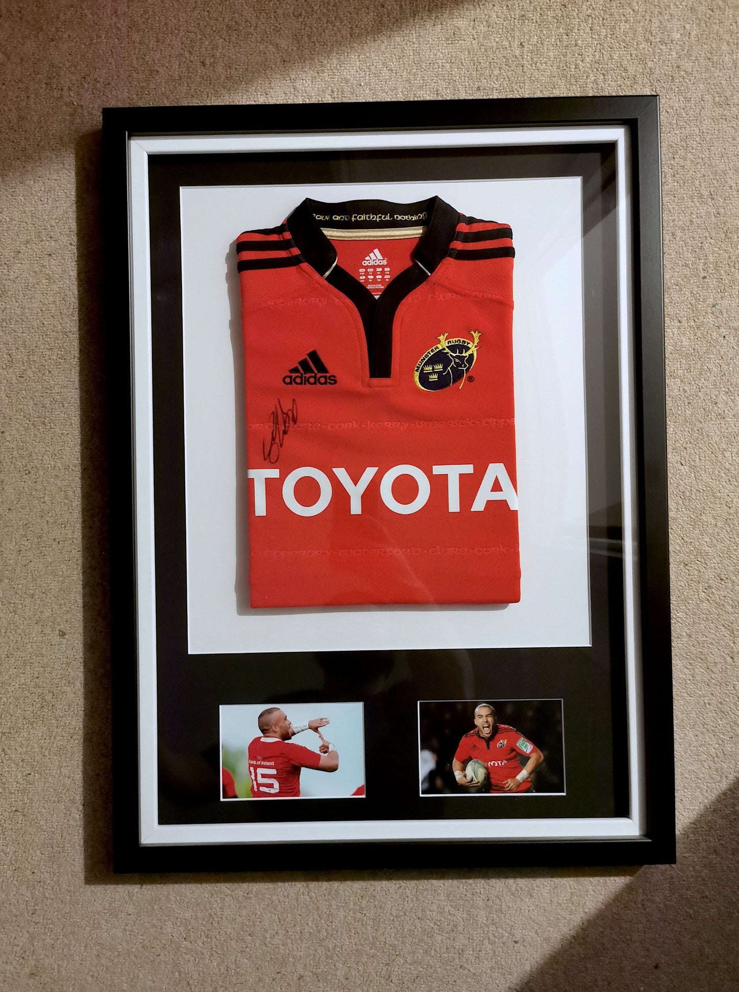 Simon Zebo Signed Munster Jersey (Framed)