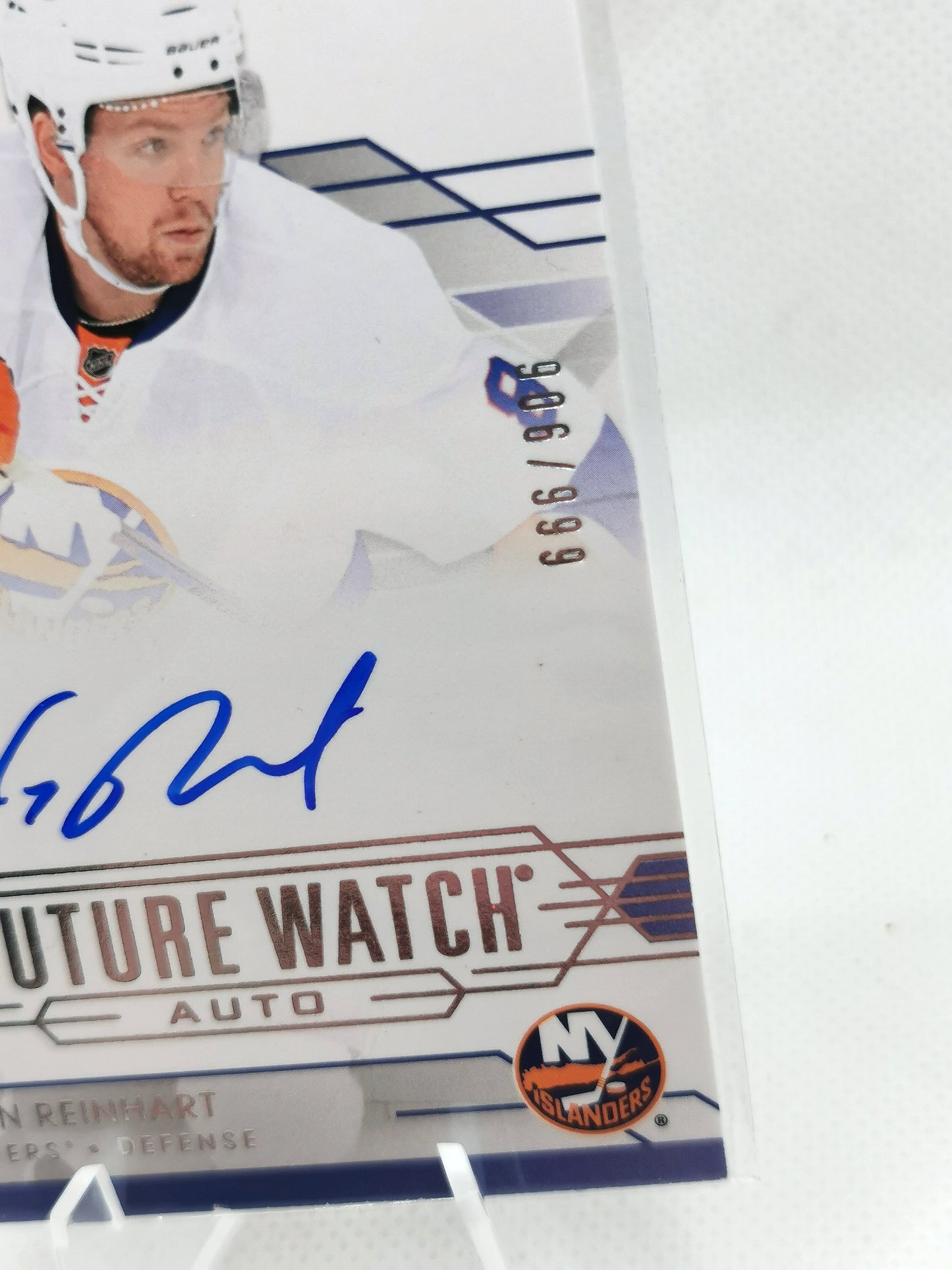 Griffin Reinhart Auto Future Watch Card 906/999 - NY Islanders